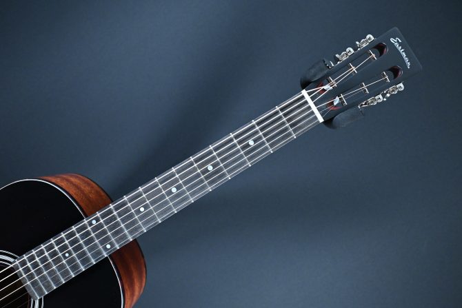 Eastman E1P Deluxe Sunburst Parlor Acoustic Guitar #720