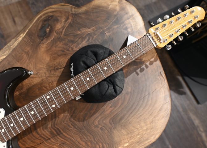 Fender Traditional Stratocaster XII 3-Tone Sunburst MIJ 12-String Electric Guitar - 2018