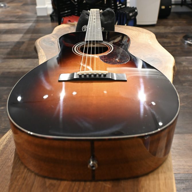 Eastman E1P Deluxe Sunburst Parlor Acoustic Guitar #720
