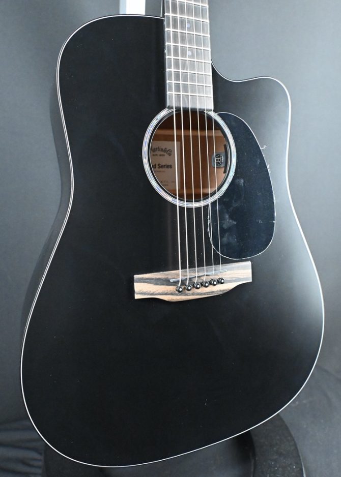 Martin DC-10E Modern Black #056