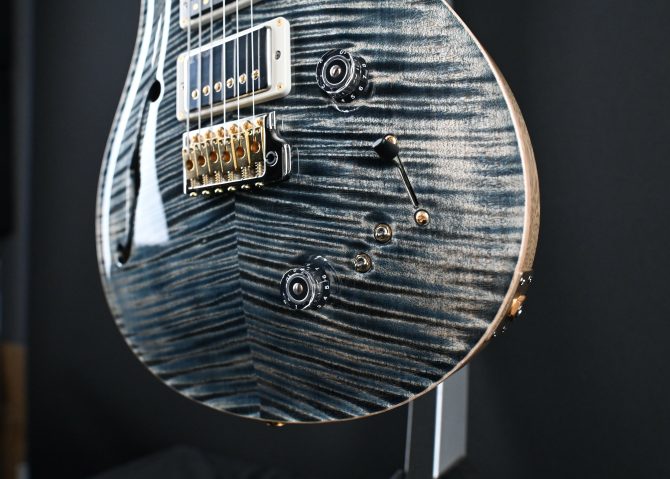 PRS 40th Anniversary Special Semi-Hollow Limited Edition Faded Whale Blue (Natural Back) #755