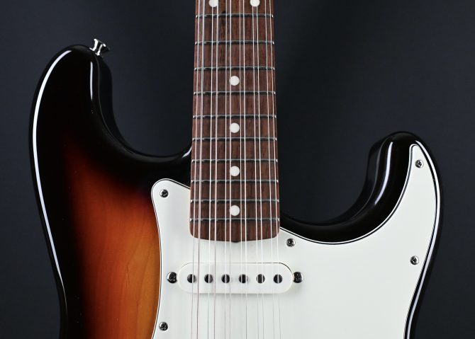 Fender Traditional Stratocaster XII 3-Tone Sunburst MIJ 12-String Electric Guitar - 2018