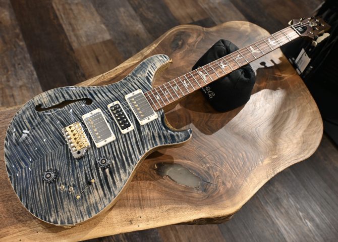 PRS 40th Anniversary Special Semi-Hollow Limited Edition Faded Whale Blue (Natural Back) #755