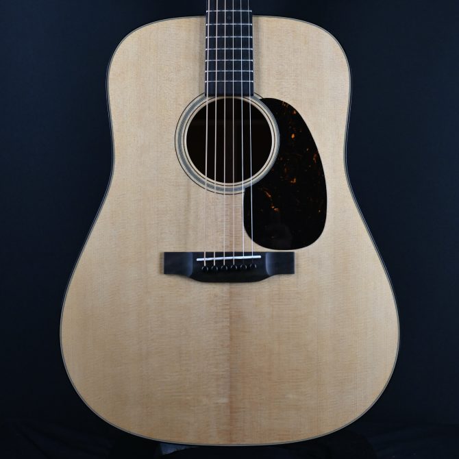 Martin Standard Series D-18 Dreadnought #390