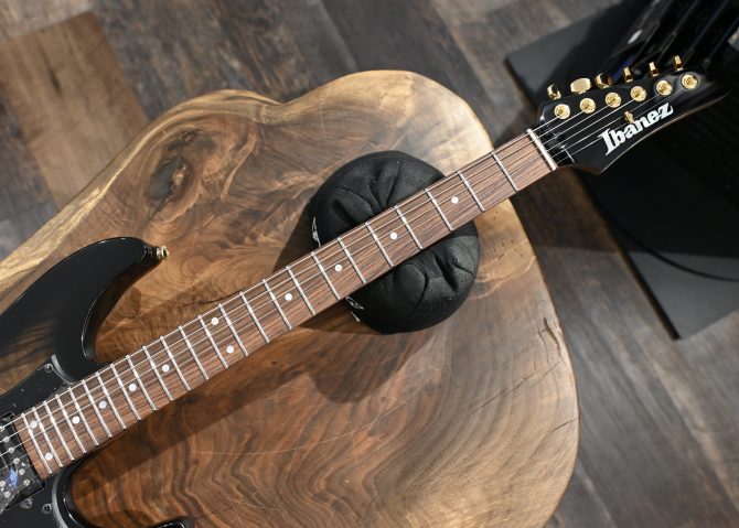 Ibanez Premium Series AZ41P1EW-NGT Natural Gray Burst #736