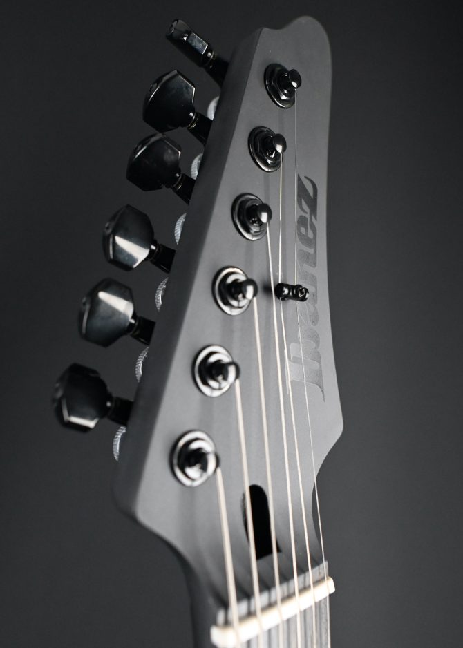 Ibanez Iron Label Series AZ41B1-BKF Black Flat #687