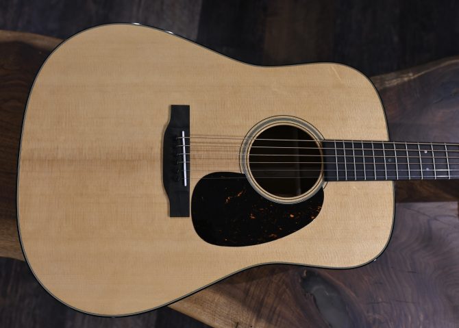 Martin Standard Series D-18 Dreadnought #390