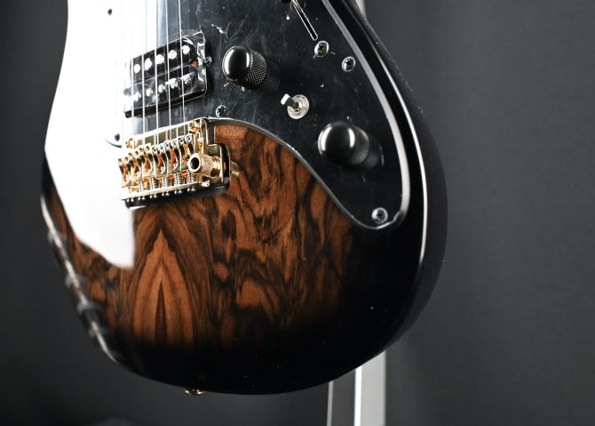 Ibanez Premium Series AZ41P1EW-NGT Natural Gray Burst #736