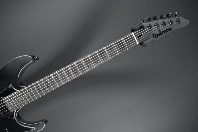 Ibanez Iron Label Series AZ41B1-BKF Black Flat #687