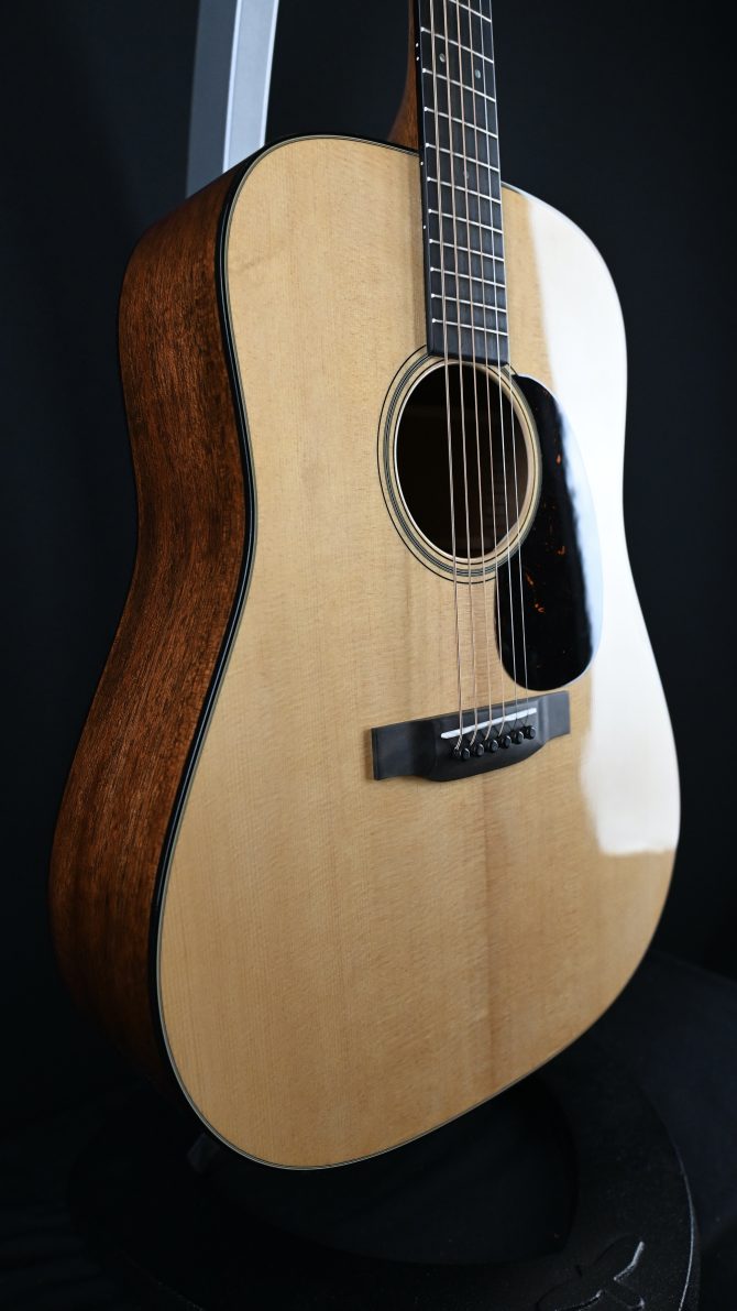 Martin Standard Series D-18 Dreadnought #390