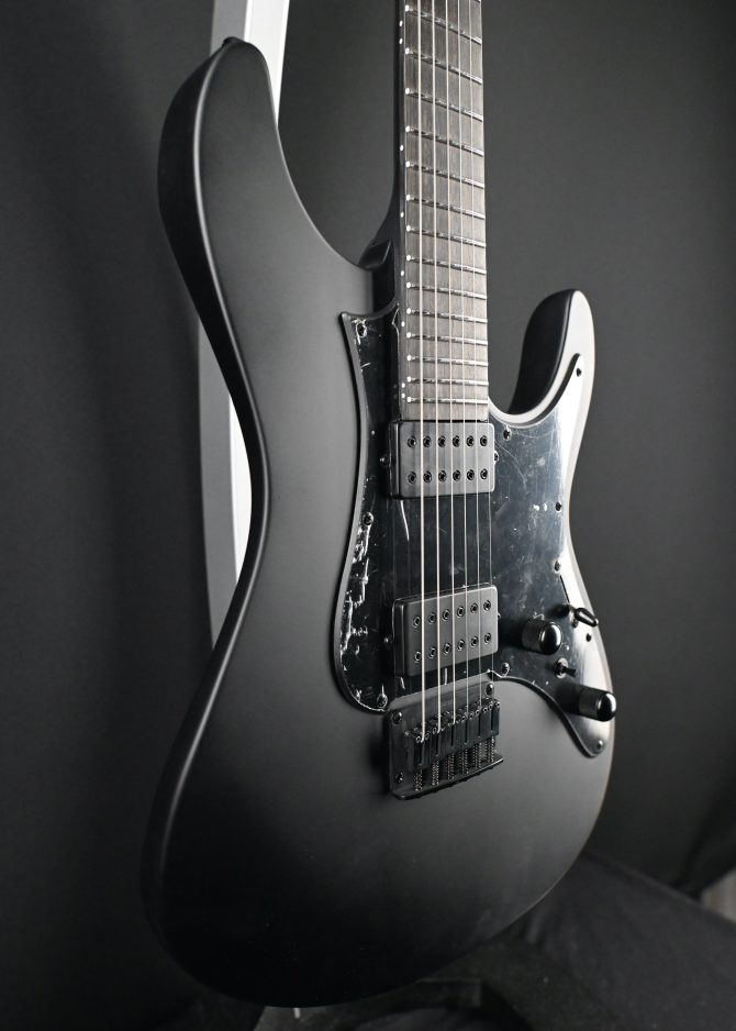 Ibanez Iron Label Series AZ41B1-BKF Black Flat #687