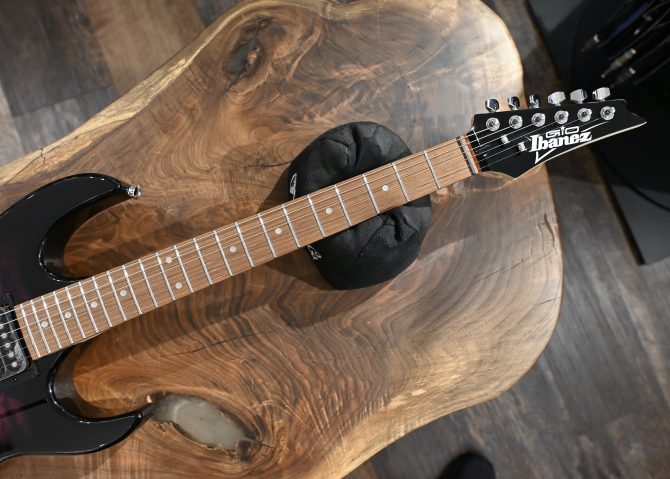 Ibanez GRX70QA-TVT Gio Series Transparent Violet Sunburst #090