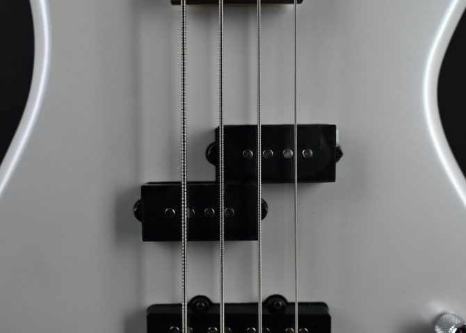 Ibanez GSR200-PW Gio Series Pearl White #293