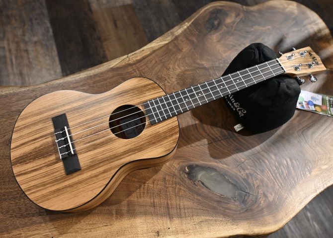 Kala KA-PWT Pacific Walnut Tenor Ukulele #2512