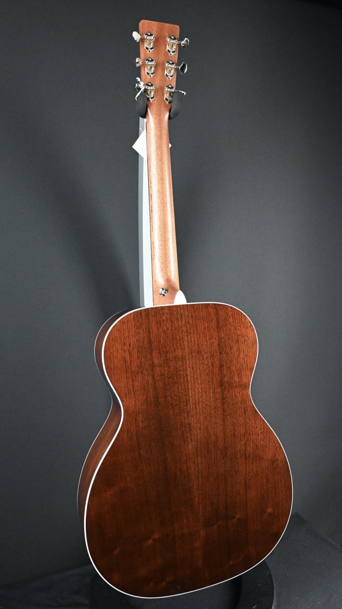 Martin 000-13E Retro Walnut Acoustic Guitar #947