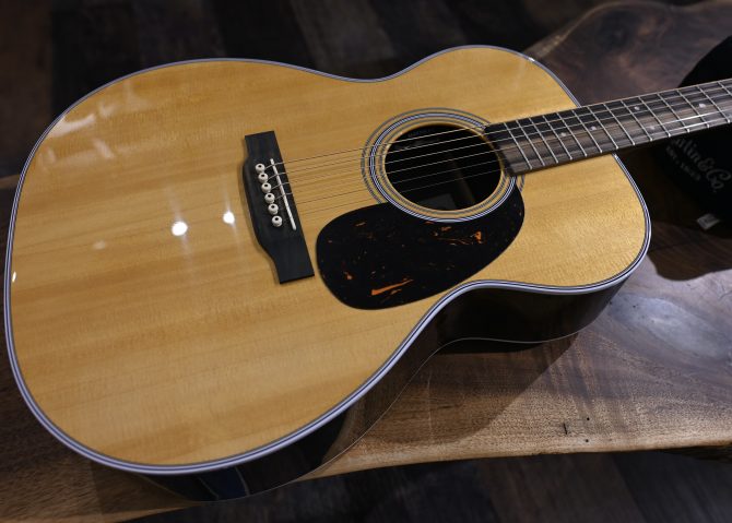 Martin 000-13E Retro Walnut Acoustic Guitar #947