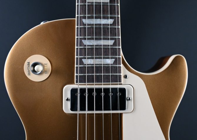 Gibson LEs Paul 70's Deluxe Gold Top 2025