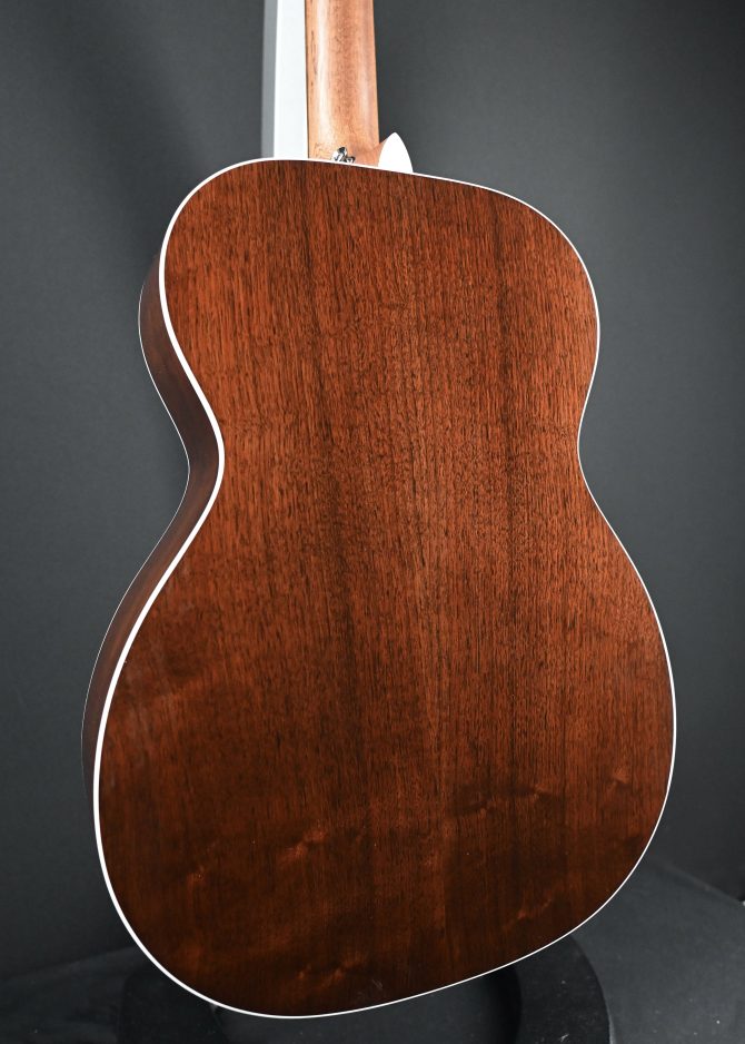 Martin 000-13E Retro Walnut Acoustic Guitar #947