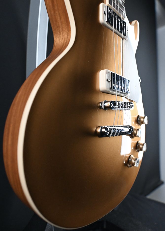 Gibson LEs Paul 70's Deluxe Gold Top 2025