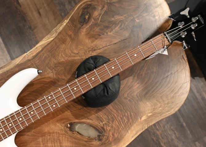 Ibanez GSR200-PW Gio Series Pearl White #293