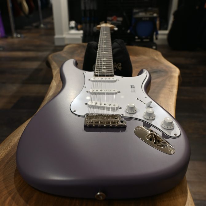 PRS Silver Sky Rosewood Black Plum Satin #044