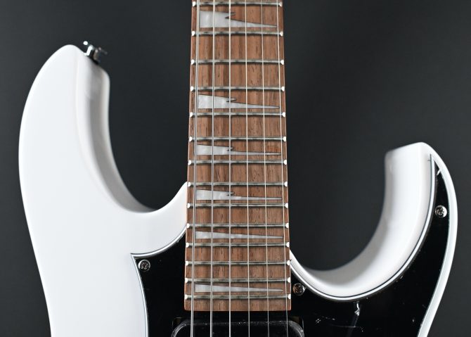 Ibanez Mikro Series GRGM21-WH White #077