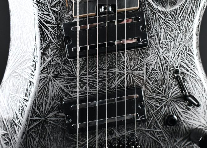 Legator Revenant Series R7F-BI Black Ice #034