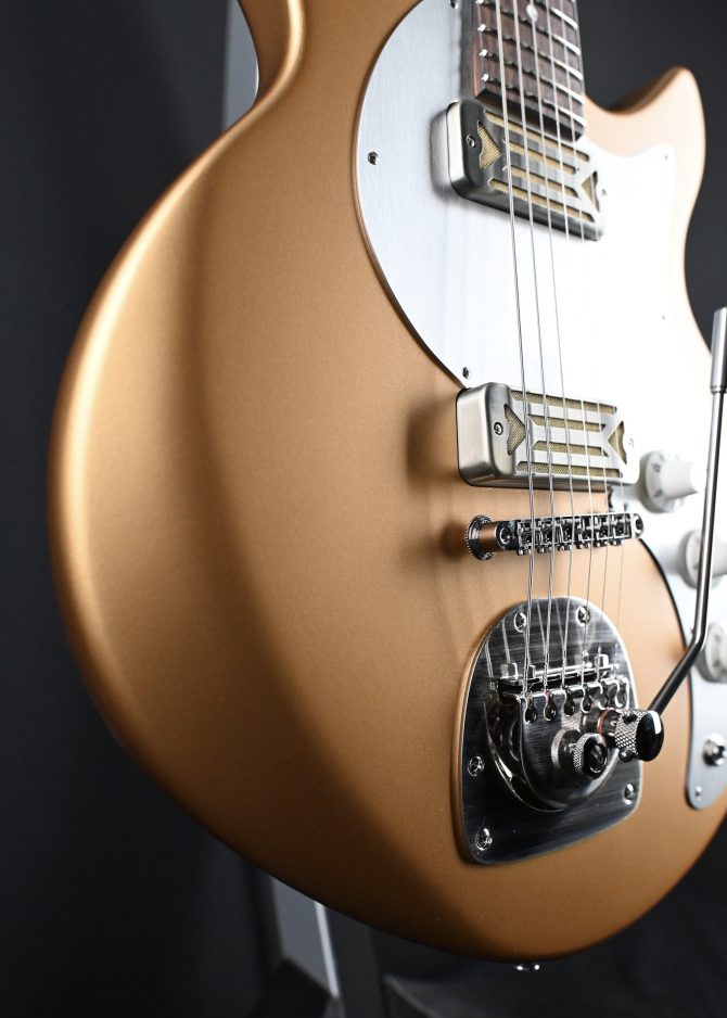 Eastman Fullertone Offset '62 Gold #208