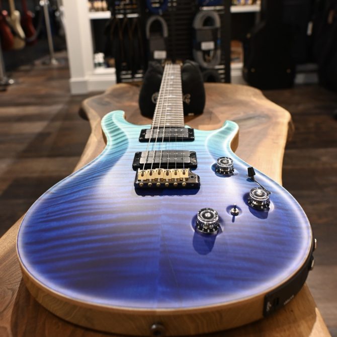 PRS Wood Library Custom 24 Piezo 10-Top Blue Fade #067
