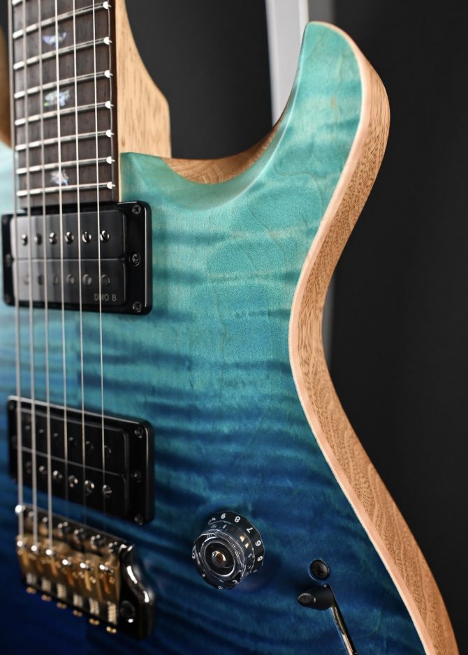 PRS Wood Library Custom 24 Piezo 10-Top Blue Fade #067