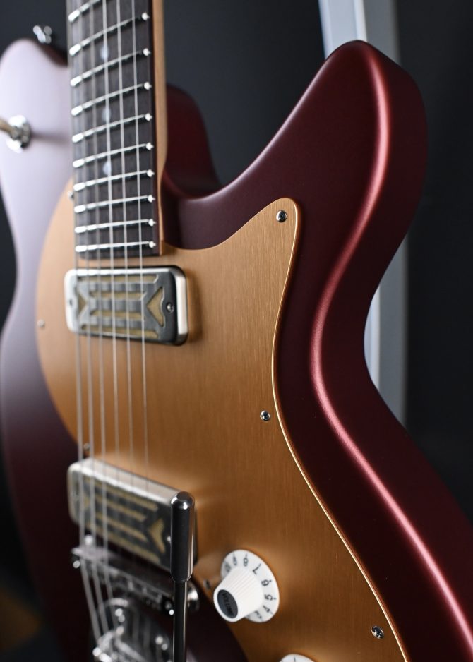 Eastman Fullertone Offset '62 Dakota Red #373