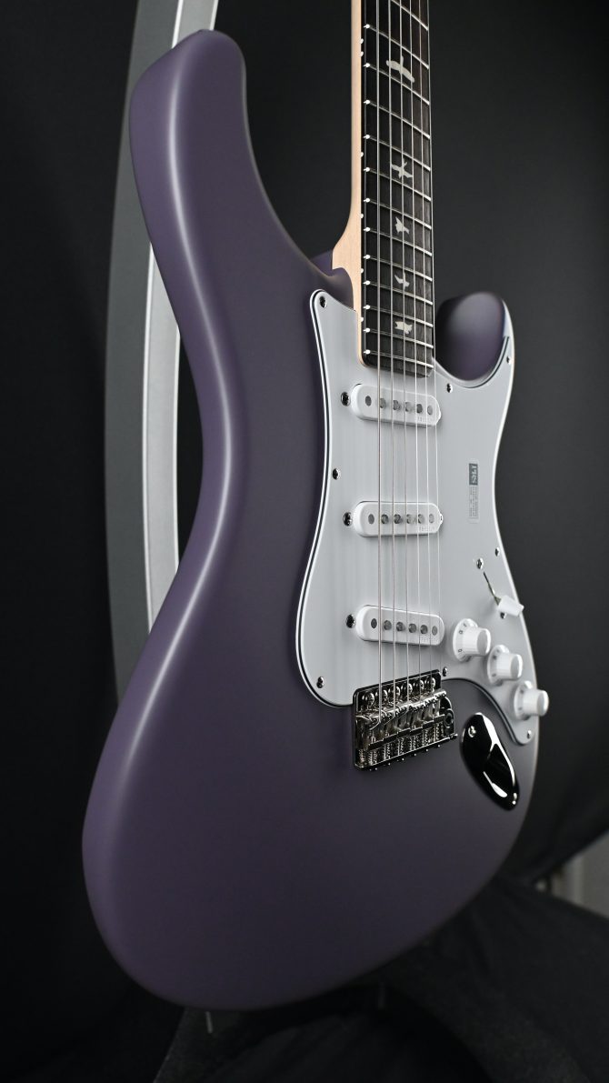 PRS Silver Sky Rosewood Black Plum Satin #044