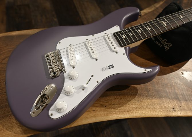 PRS Silver Sky Rosewood Black Plum Satin #044