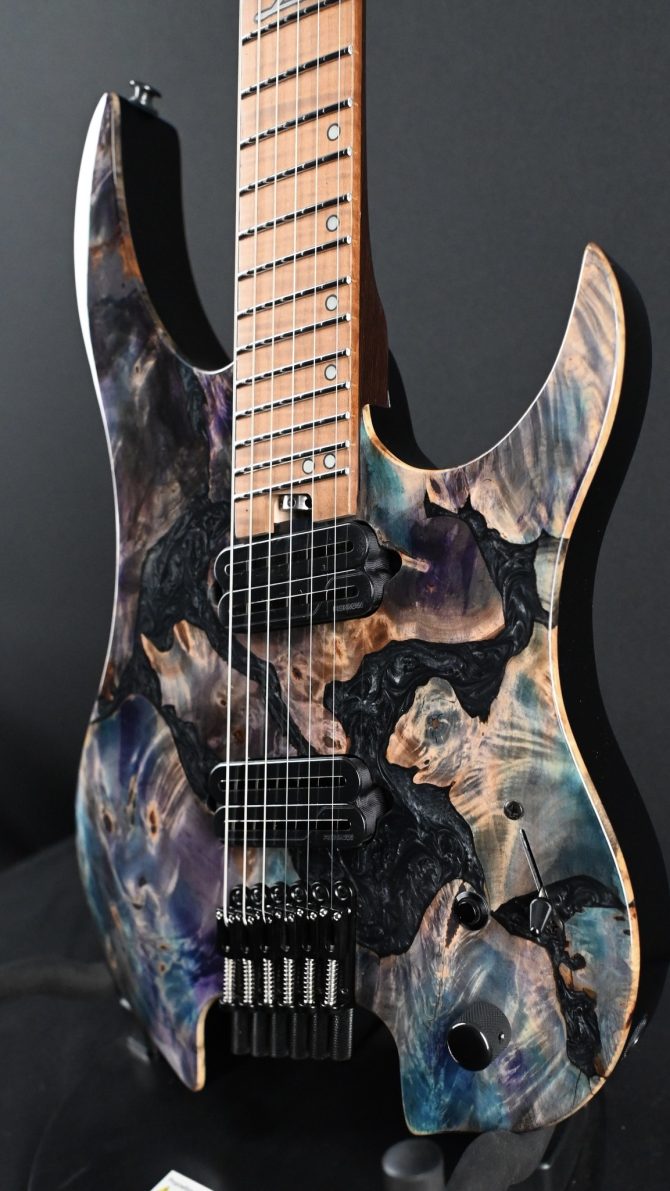 Legator Ghost GX6F-CL Coral Headless Multi-Scale #180