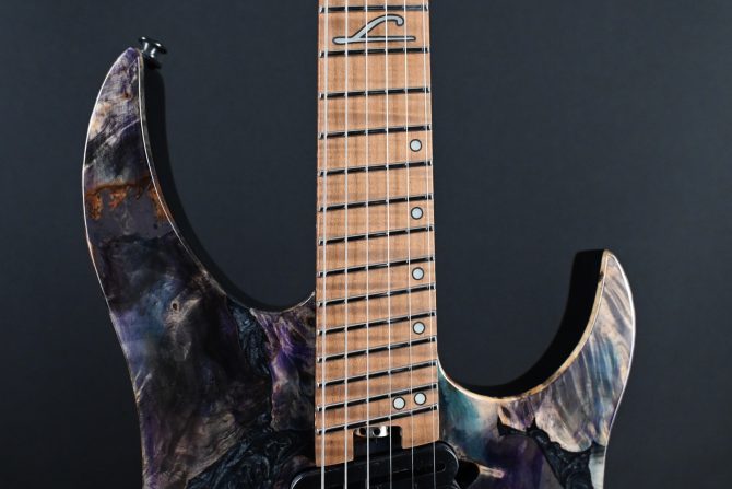Legator Ghost GX6F-CL Coral Headless Multi-Scale #180