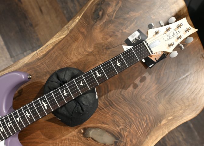 PRS Silver Sky Rosewood Black Plum Satin #044