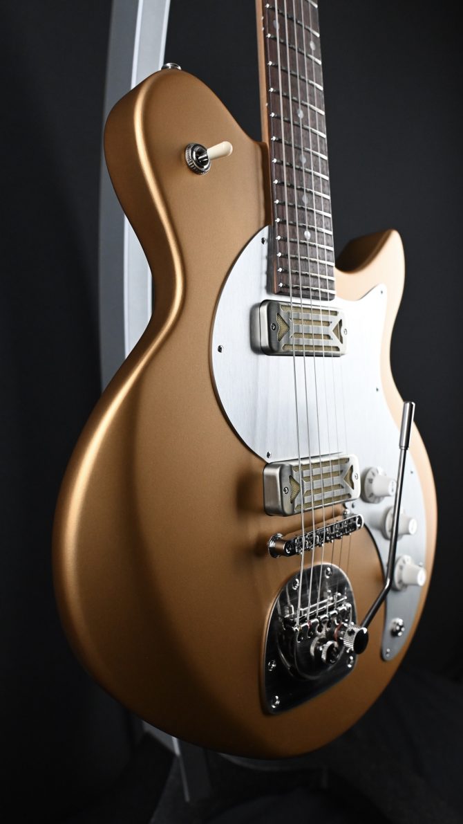 Eastman Fullertone Offset '62 Gold #208