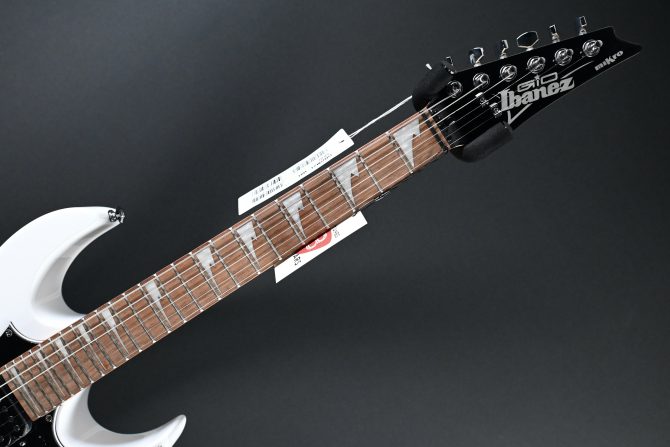 Ibanez Mikro Series GRGM21-WH White #077