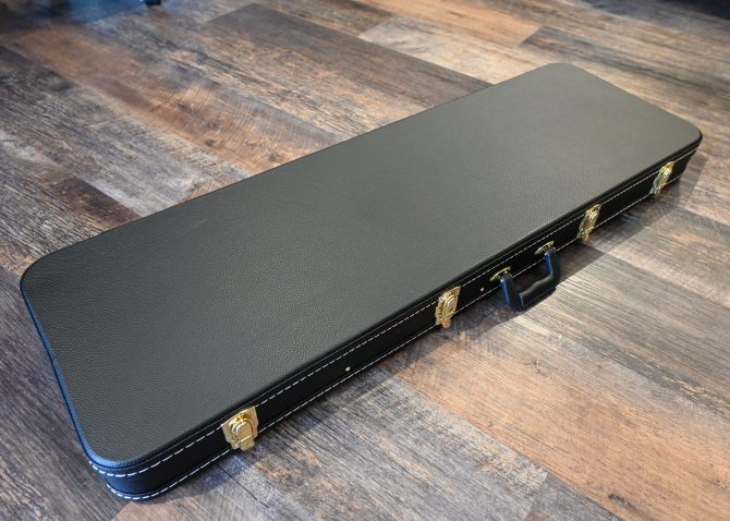 Henry Heller HC-B1 Electric Bass Guitar 5 Ply Hardshell Case