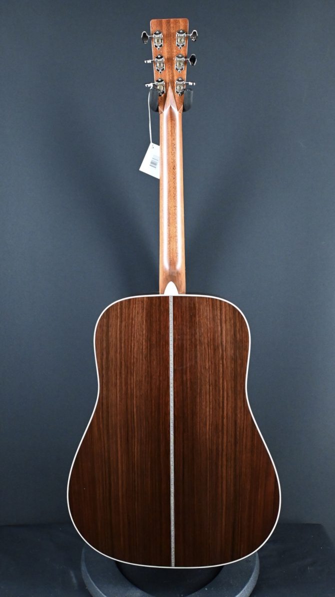 Martin Standard Series HD-28