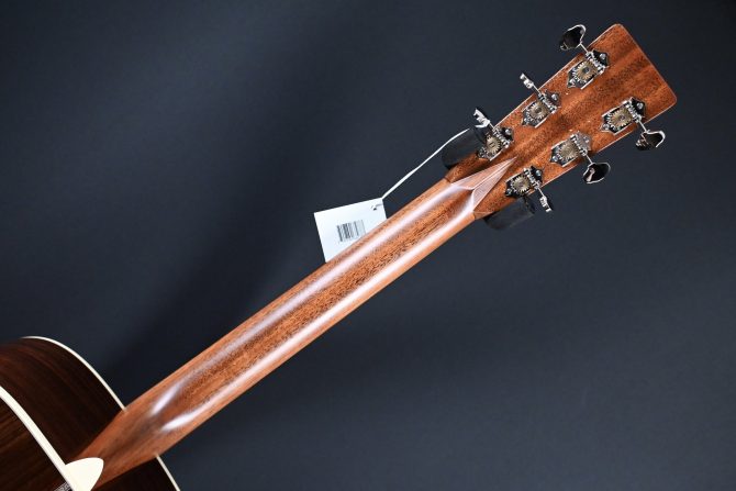 Martin Standard Series HD-28