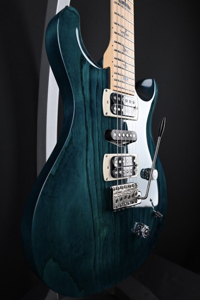 PRS SE Swamp Ash Special Iri Blue #947