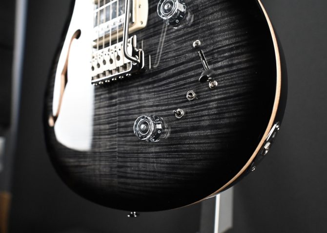 PRS SE Special Semi-Hollow Charcoal Burst #763