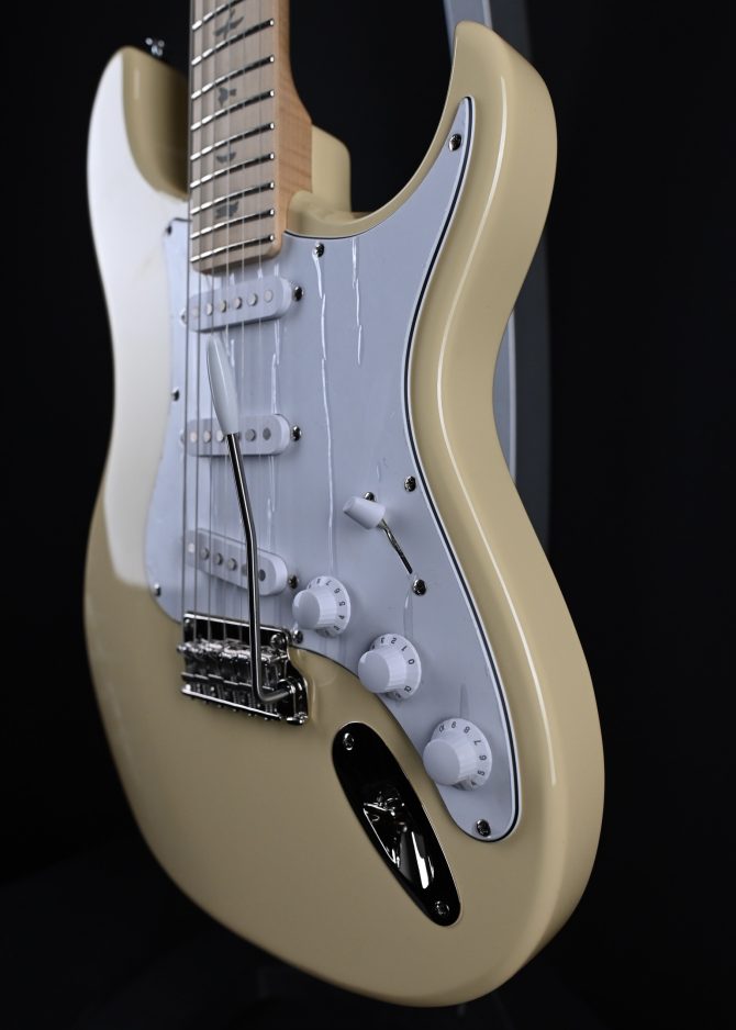 PRS SE Silver Sky Maple Moon White #869