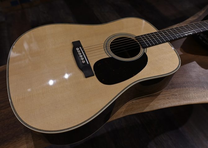 Martin Standard Series HD-28