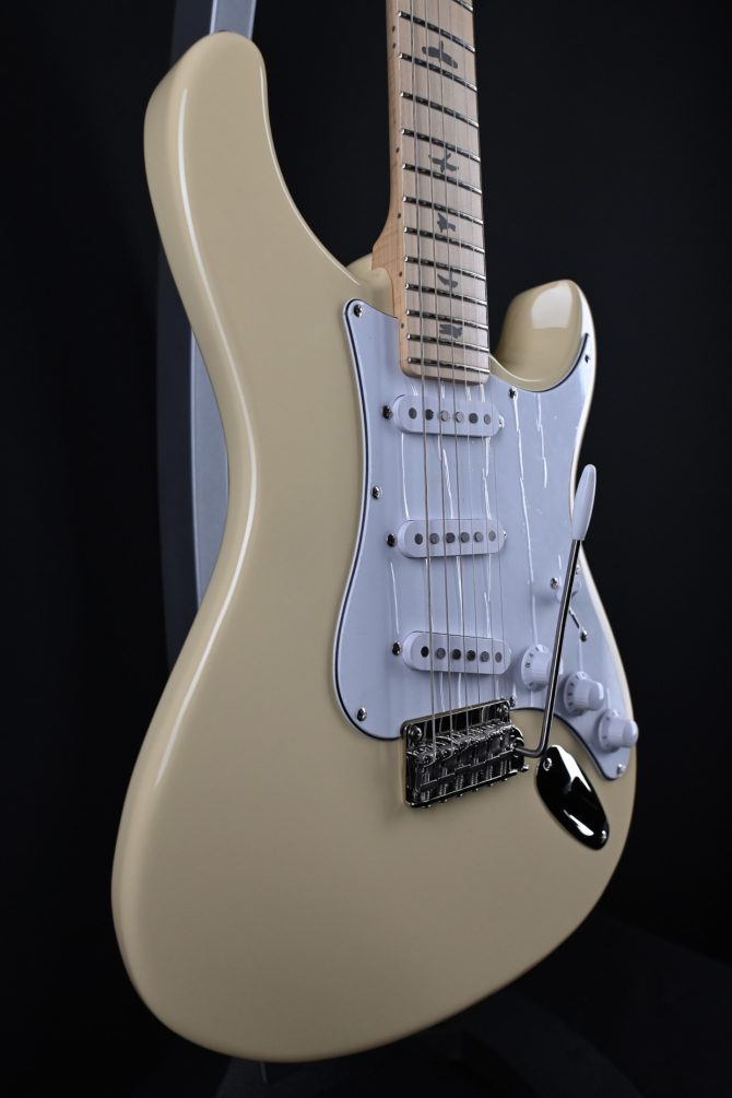 PRS SE Silver Sky Maple Moon White #869