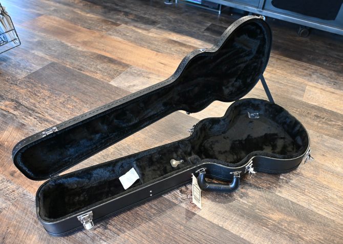 Henry Heller HC-LP2 Les Paul Electric Guitar 5 Ply Hardshell Case