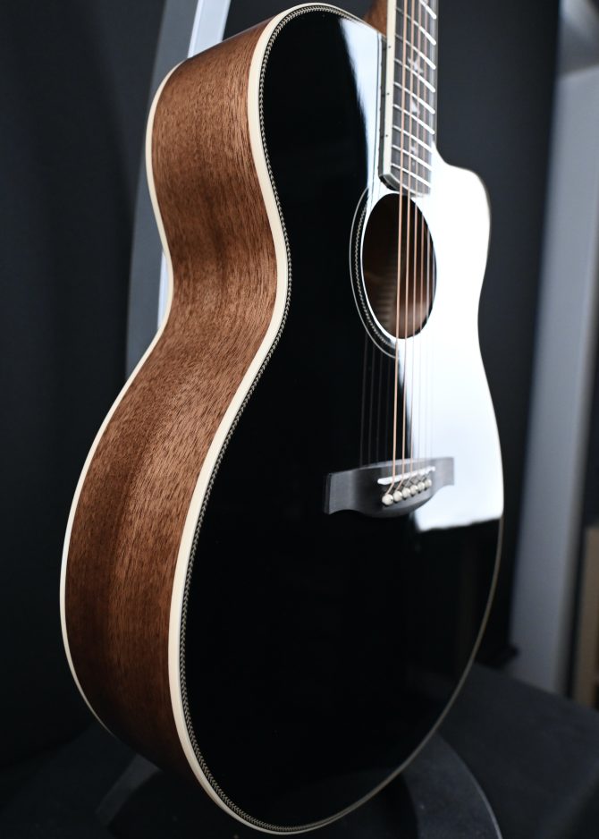 PRS SE Angelus A20E Black Top #547 (Copy)