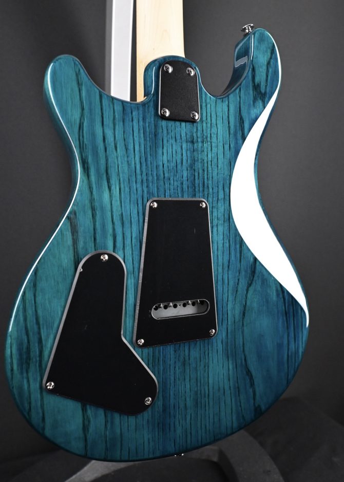 PRS SE Swamp Ash Special Iri Blue #947