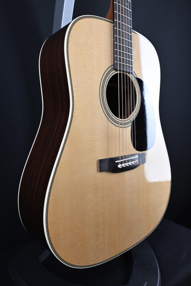 Martin Standard Series HD-28